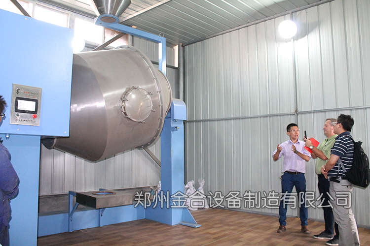 美國一家公司成為金合雙運動混合機在美國的一級代理