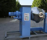 山東電子新材料客戶來(lái)廠驗(yàn)收混合設(shè)備